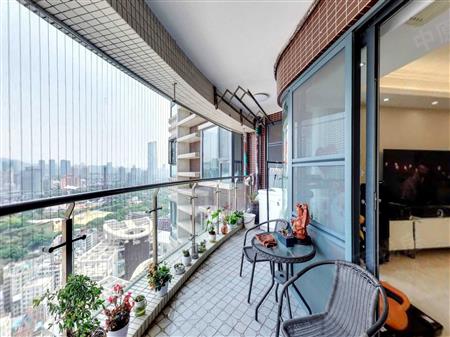 御景东方花园一期-阳台