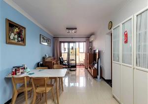 安托山次新房，一冶广场三房诚售，南向采光好，看房方便