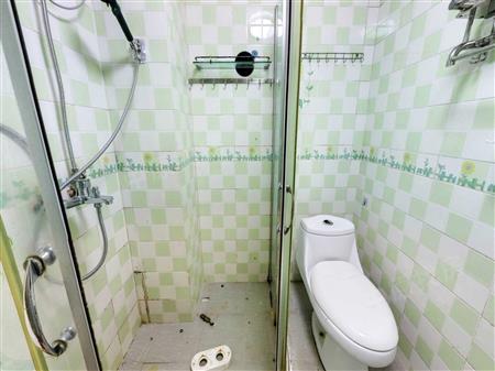 新银座华庭-卫生间