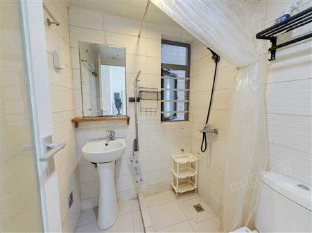 金地名津-卫生间