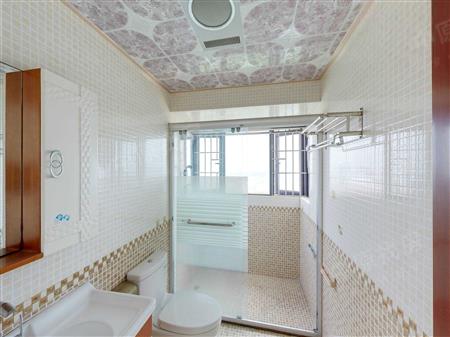 集信名城-卫生间