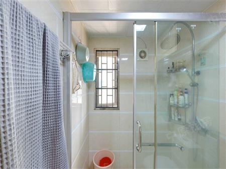 宏发领域-卫生间