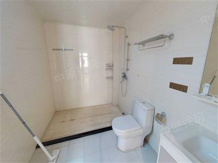 莱蒙水榭山花园（二期）-卫生间