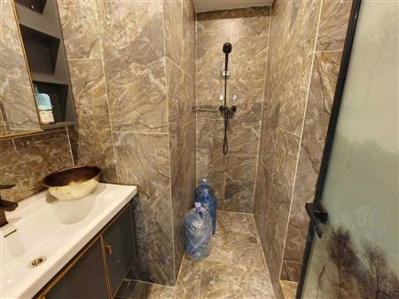 华联城市全景花园-卫生间