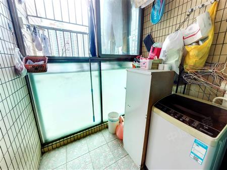 新银座华庭-阳台