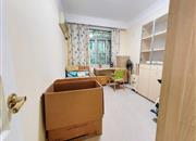 新港鸿花园-次卧