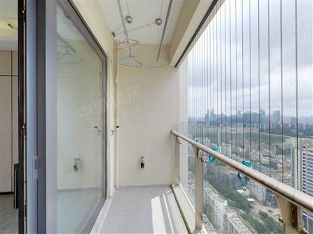 勤诚达前海世界-阳台