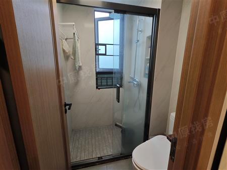 卓越荣津瀚海湾名庭-卫生间