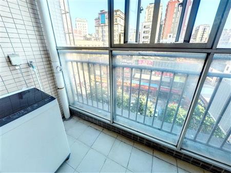 和成世纪名园-阳台