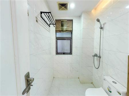 和成世纪名园-卫生间