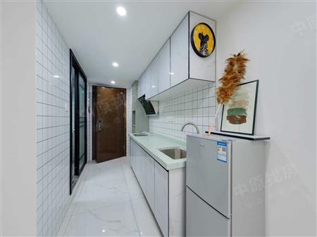 龙光玖云著大楼-厨房