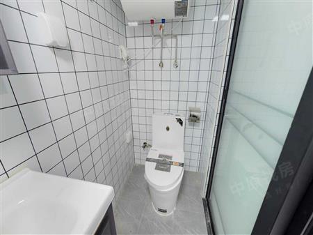 龙光玖云著大楼-卫生间
