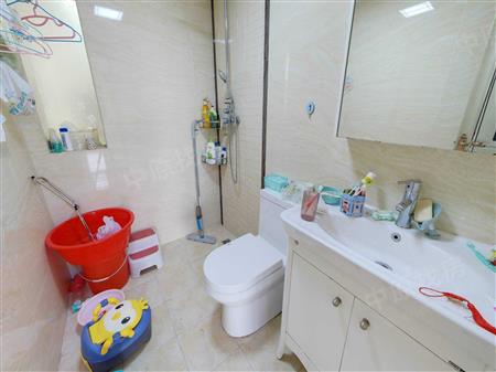 保利上城-卫生间