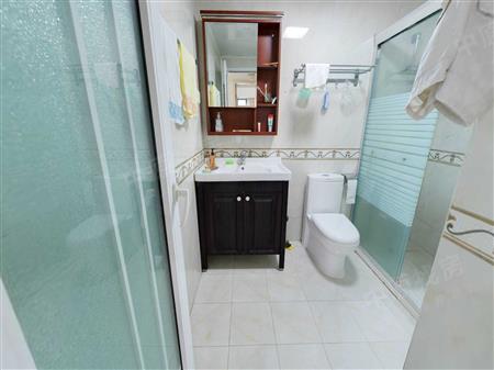 风华盛世-卫生间