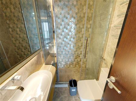 宝能公馆V-House-卫生间