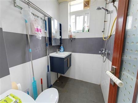 福华新村-卫生间