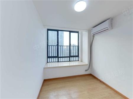 远洋新干线(晶钻广场)-次卧