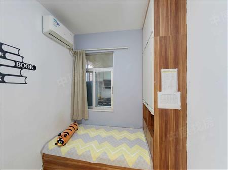 集福居-次卧