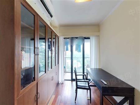 金地网球花园-次卧