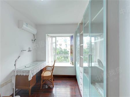 蔚蓝海岸社区首期-次卧