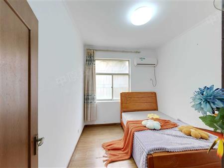 桃源居十二区-次卧