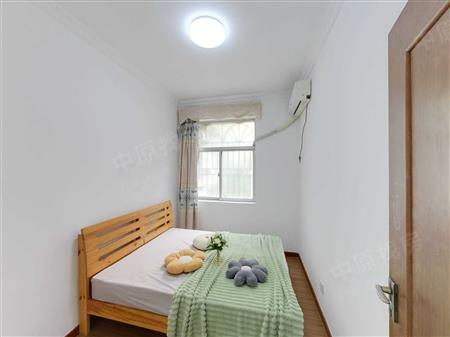 桃源居十二区-次卧