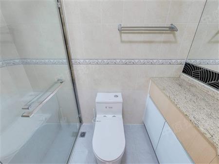 中海华庭-卫生间