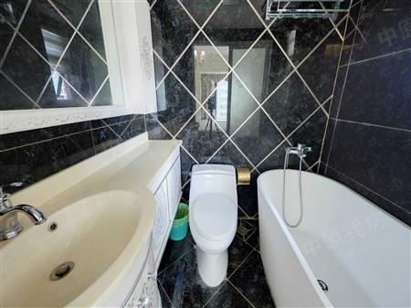 皇达东方雅苑-卫生间