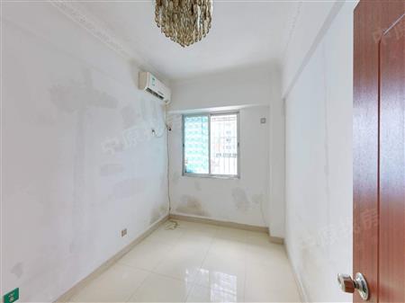 新安湖商业城新鹏苑-次卧