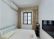 潜龙曼海宁花园（南区）-次卧