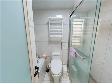 锦绣花园二期-卫生间