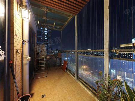 深业东城上邸-阳台