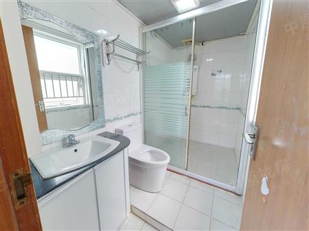 桐景花园-卫生间