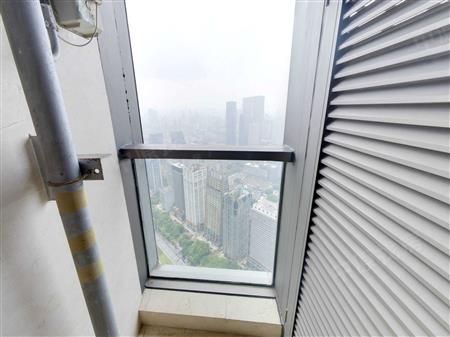 东海国际公寓-阳台