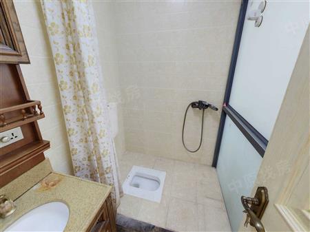 高发西岸花园（三期）-卫生间