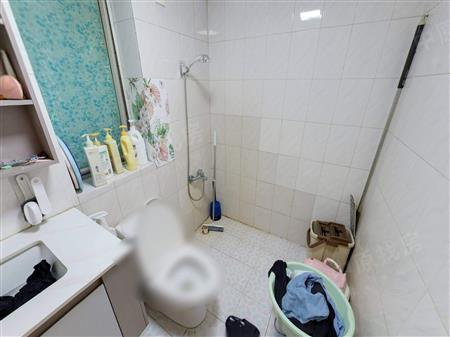 金色华府-卫生间