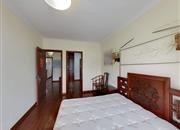 丰泽湖山庄-主卧