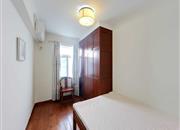 丰泽湖山庄-次卧