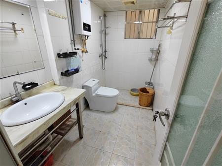 新新家园-卫生间