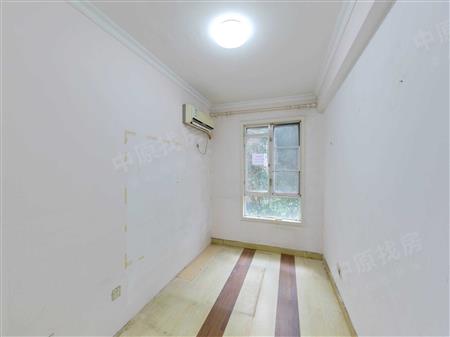 四季花城(二期北区)-次卧