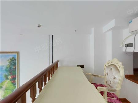 龙光玖云著大楼-次卧