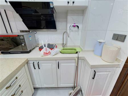 龙光玖云著大楼-厨房