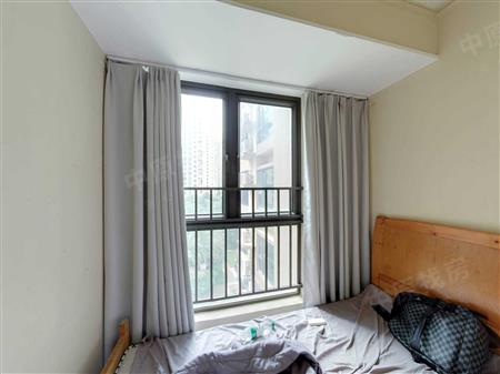 万科金域缇香（二期）-次卧