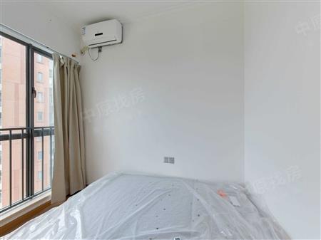 奥园翡翠东湾（二期）-次卧