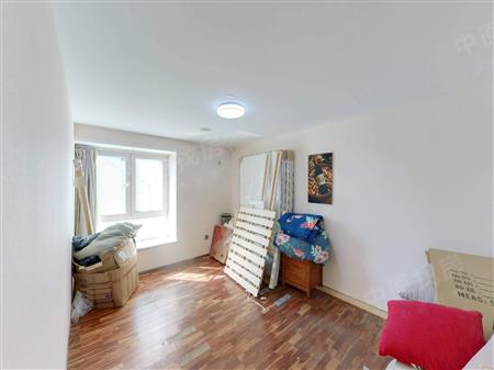 现代城华庭-次卧