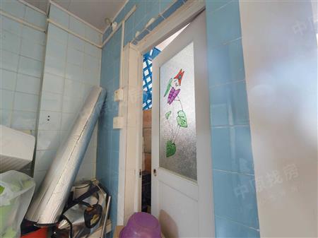 南油A区-卫生间