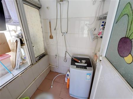 南油A区-卫生间