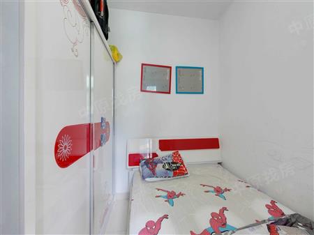 东方.尊峪花园-次卧