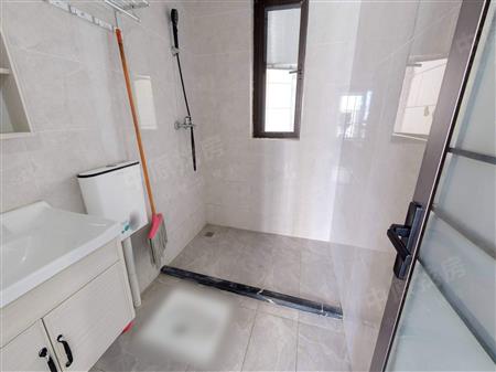 深城投中心公馆（深城投·中心公馆）-卫生间