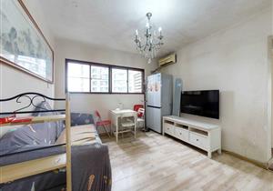 春树里非常诚心卖的一套两房，价格有空间